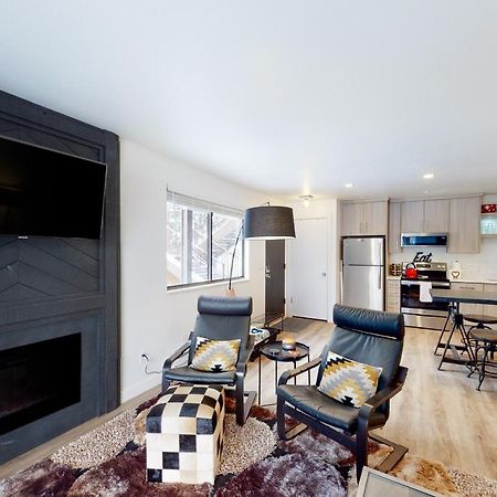 Red Pine Villa Park City Room photo