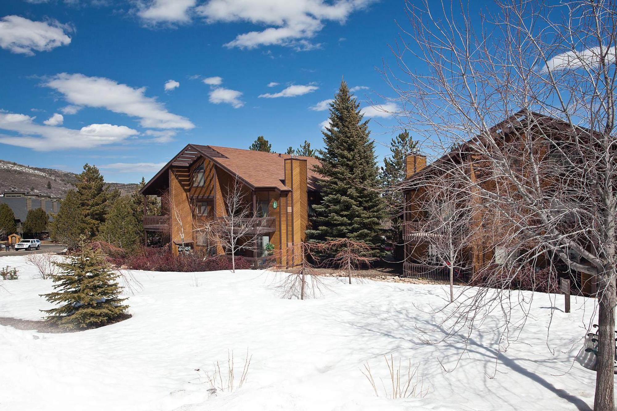 Red Pine Villa Park City Room photo