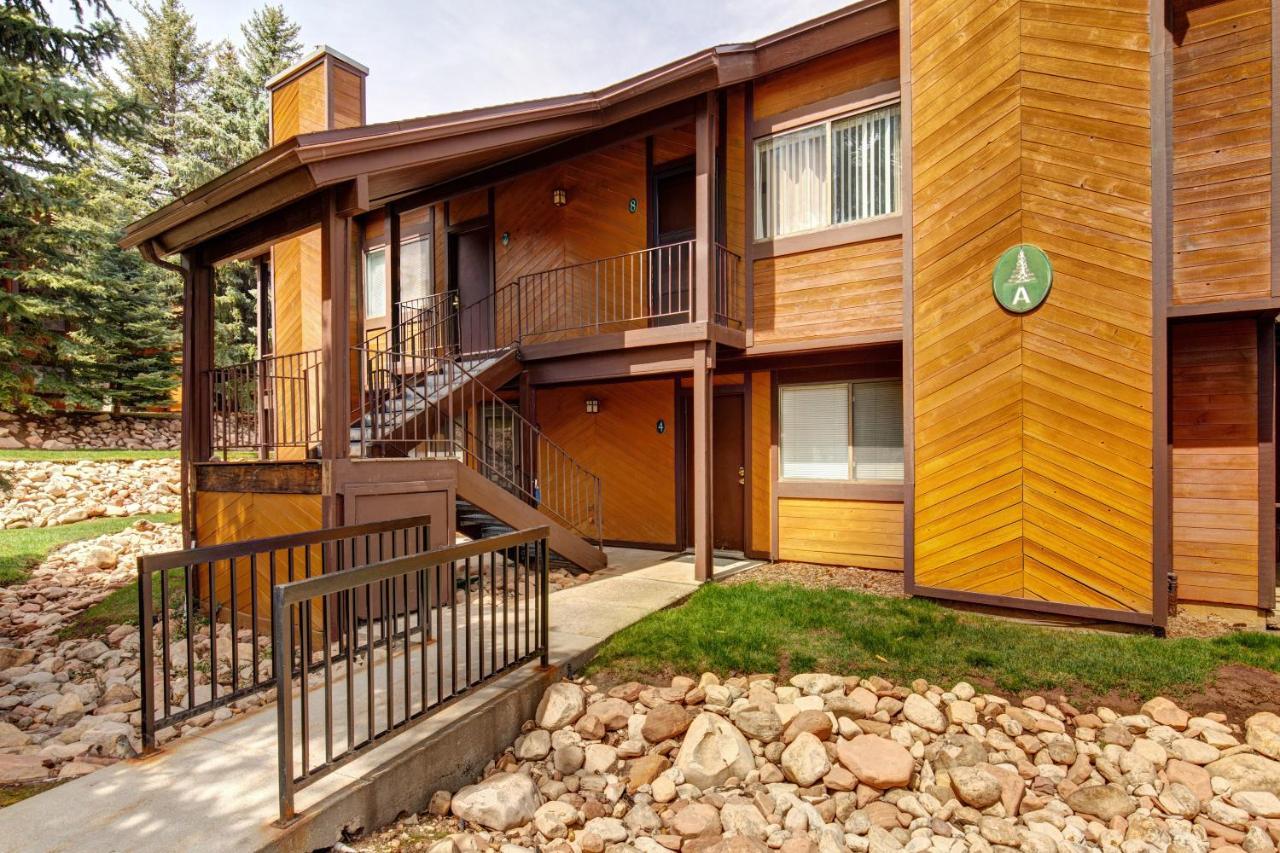 Red Pine Villa Park City Exterior photo